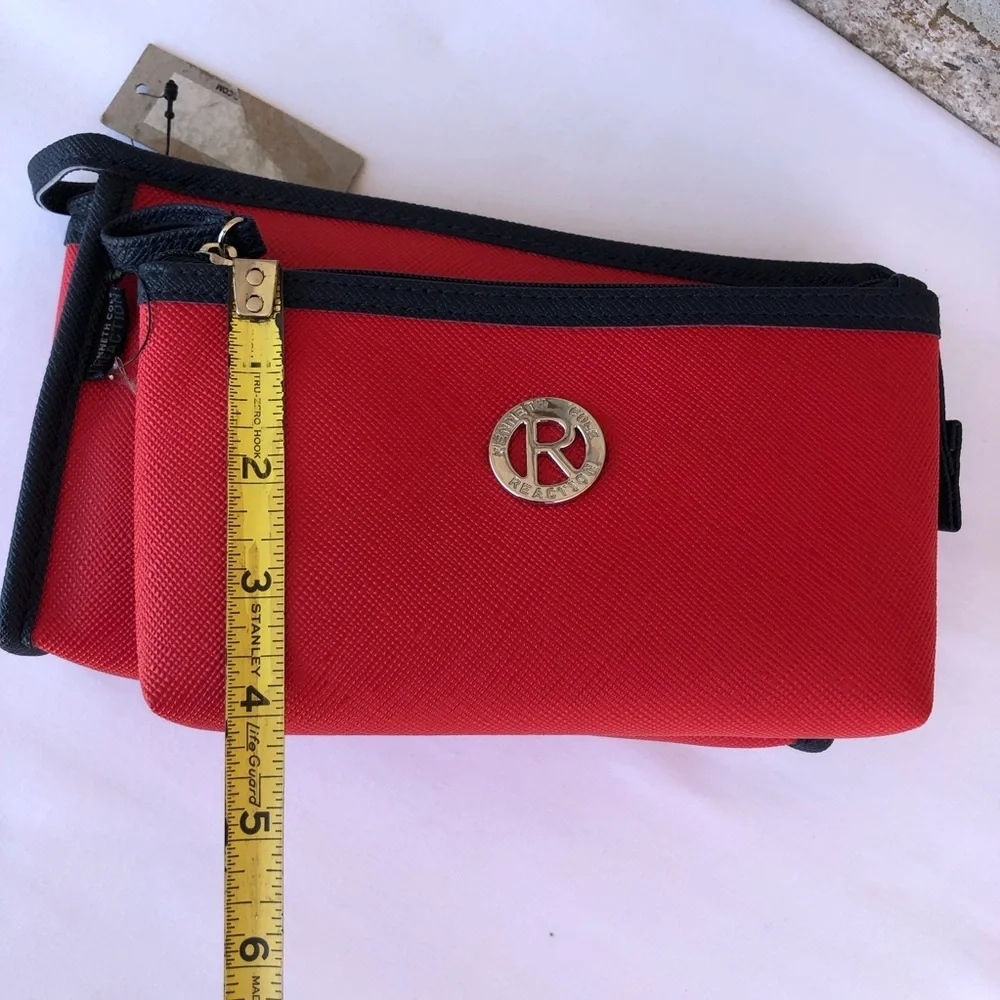 Kenneth Cole Reaction 2 Piece East West Red Navy Travel Toiletries Makeup Bag